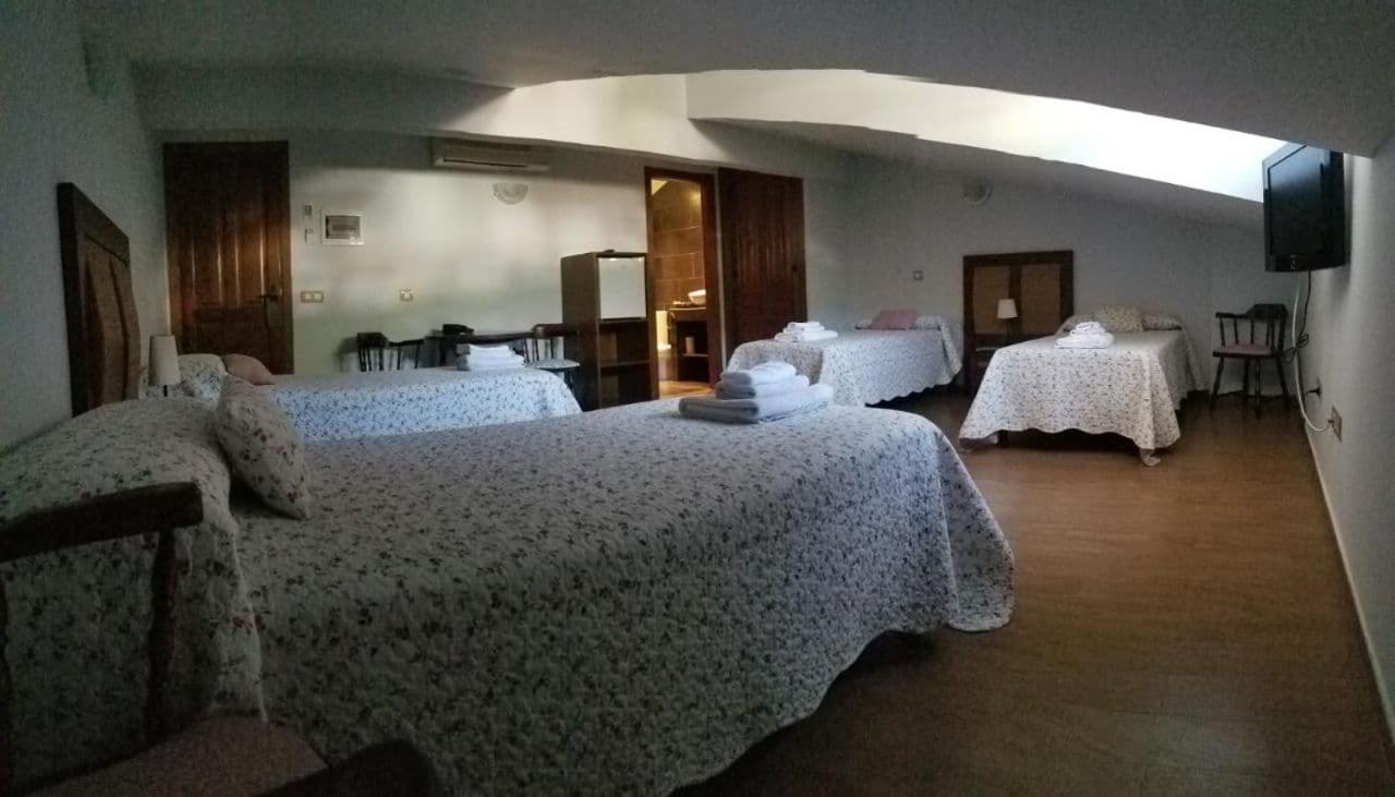 Posada Trastamara Piedralaves Exteriér fotografie